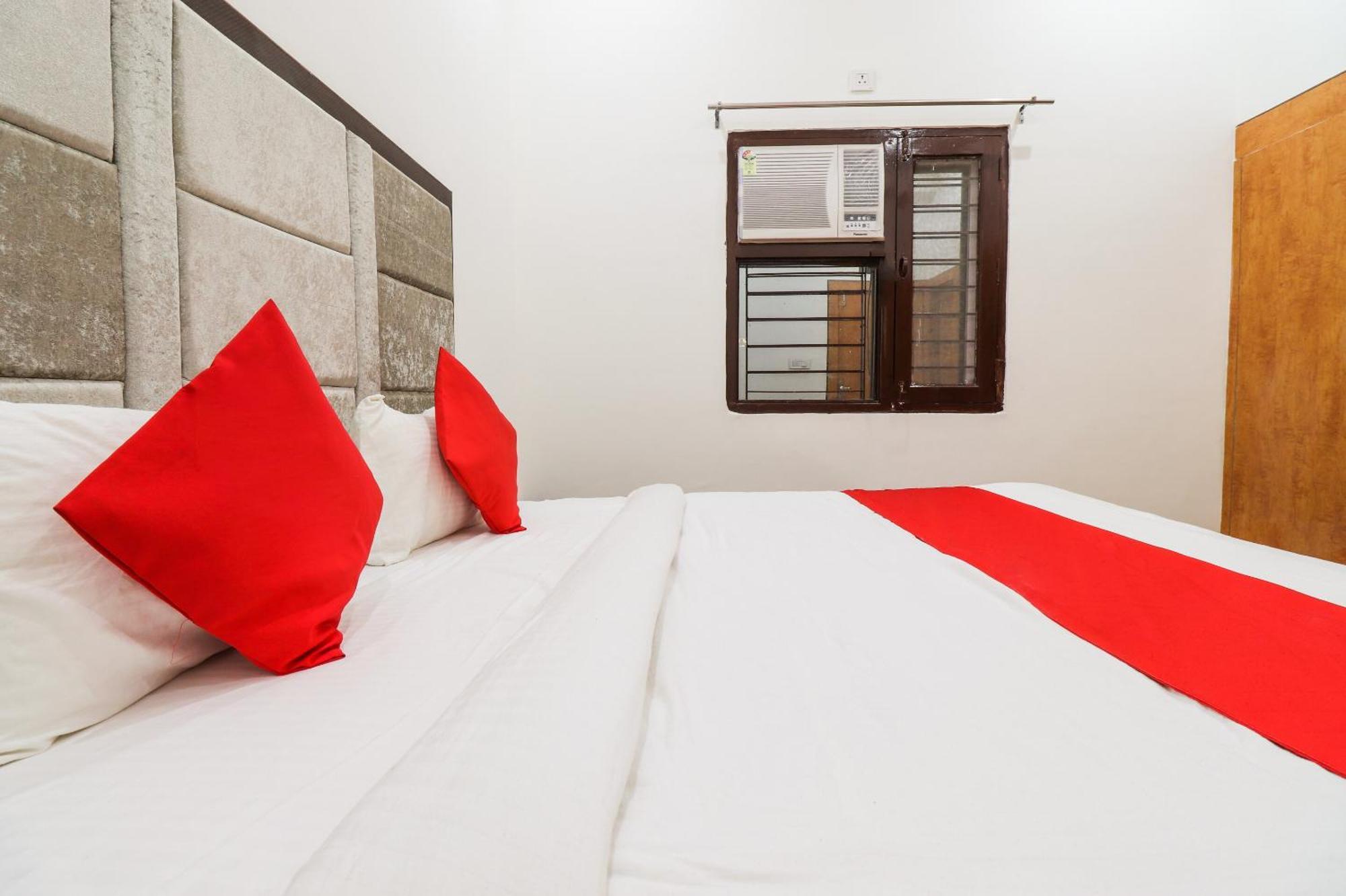 Hotel O Taj Royal Tajganj Ngoại thất bức ảnh