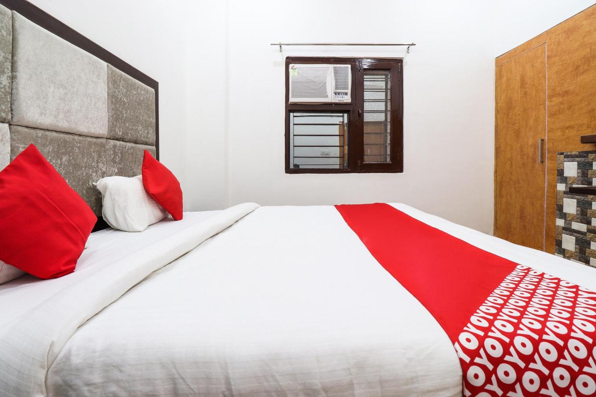 Hotel O Taj Royal Tajganj Ngoại thất bức ảnh