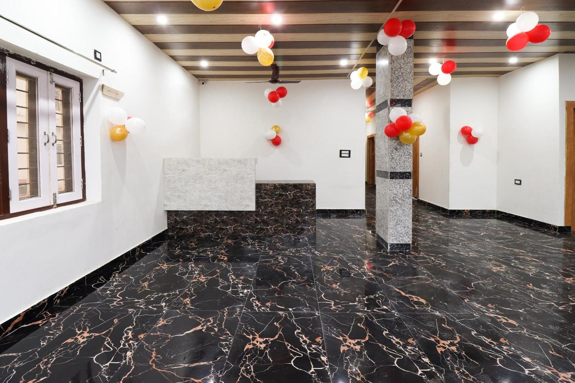 Hotel O Taj Royal Tajganj Ngoại thất bức ảnh